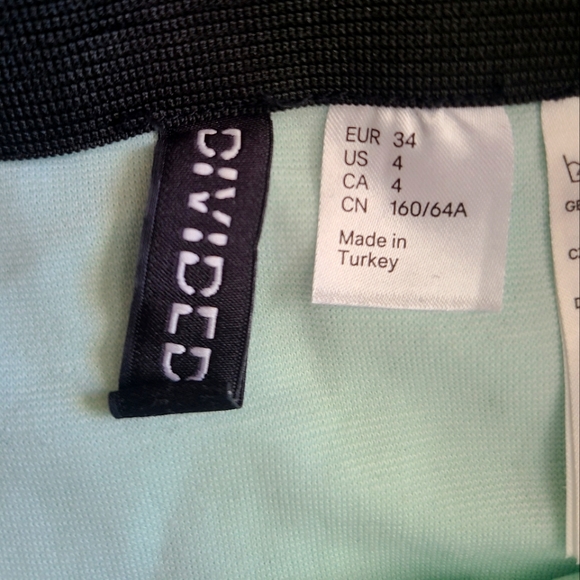 Divided H&M Mint Green Mini Pencil Skirt - Picture 3 of 3